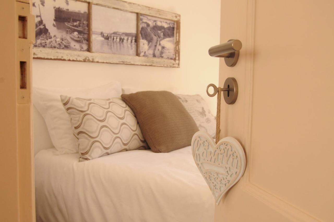 Origens Hostel Синеш Екстериор снимка