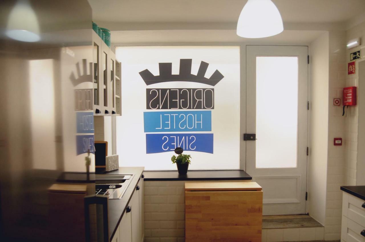 Origens Hostel Синеш Екстериор снимка